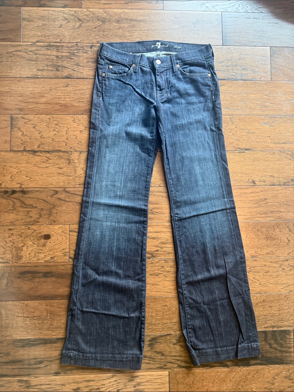 NWOT 7 Dojo Jeans sz 28
